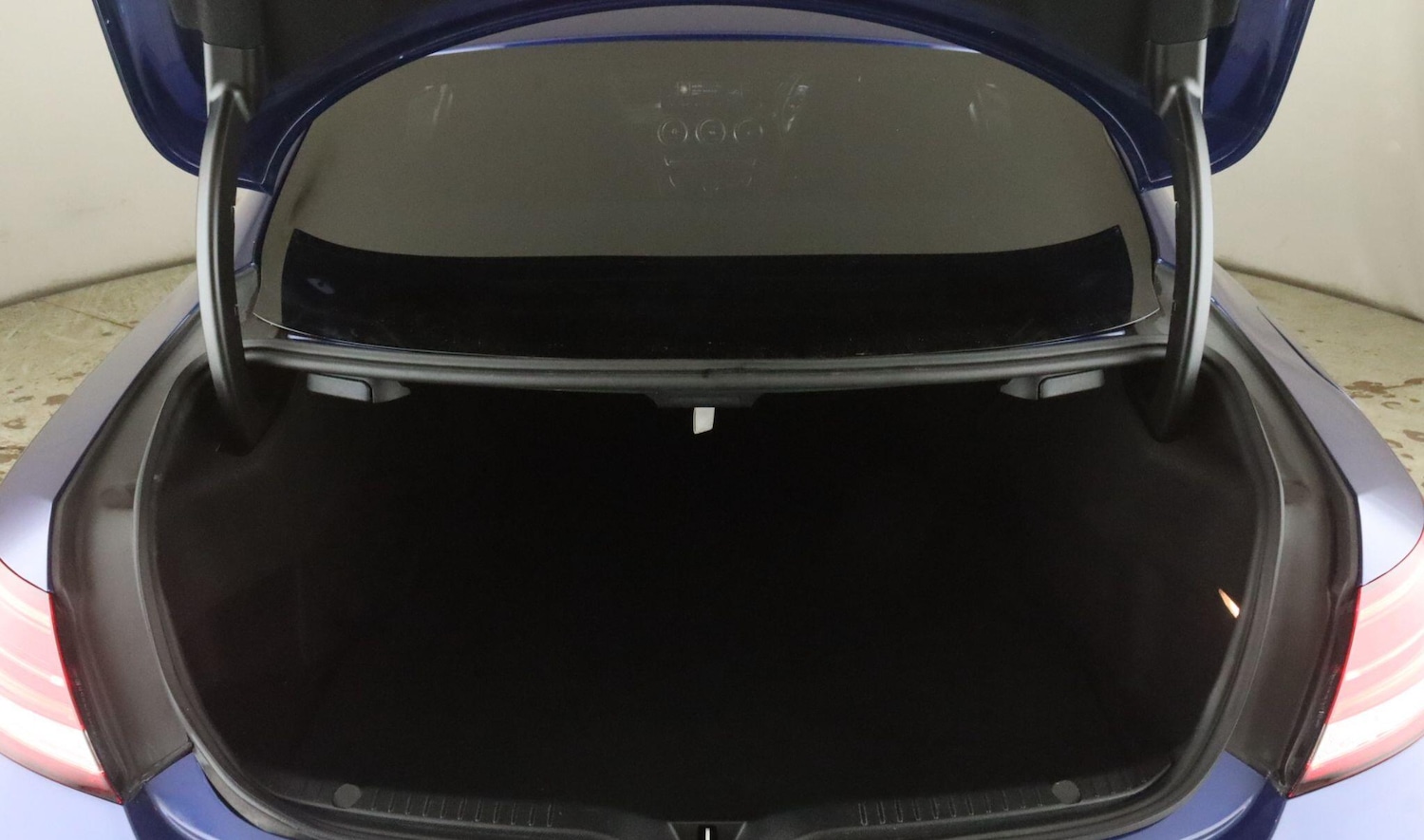 Used Mercedes-Benz C Class 2020 for sale - 77683517: Photo 12