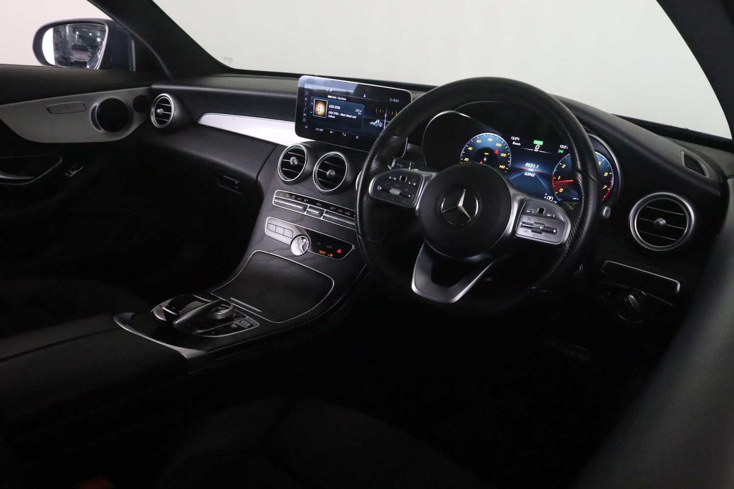 Used Mercedes-Benz C Class 2020 for sale - 77683517: Photo 13