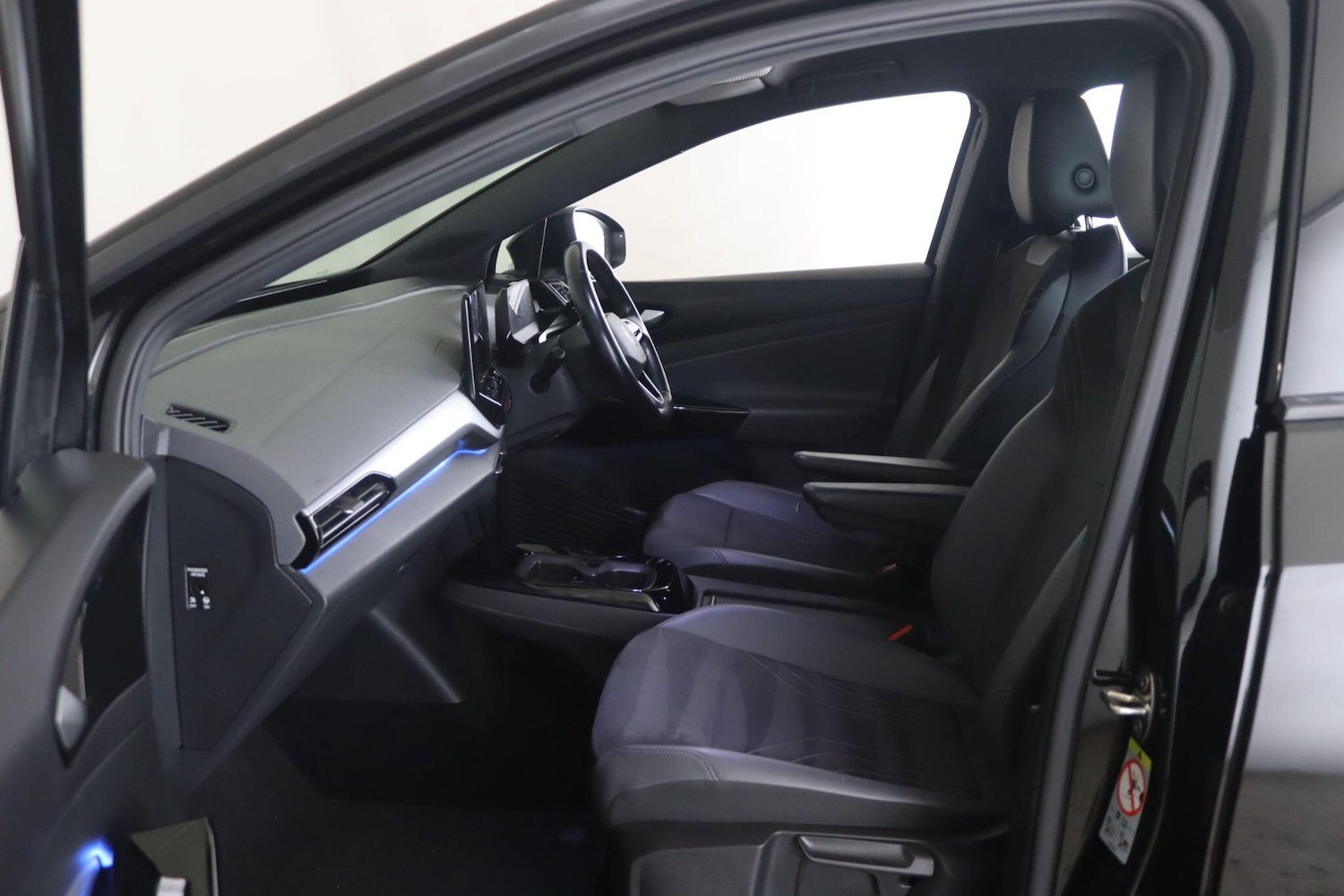 Used Volkswagen ID.4 2021 for sale - 76360740: Photo 10