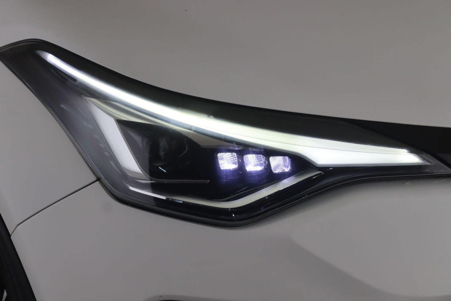 Used Toyota C-HR 2020 for sale - 76294463: Photo 8