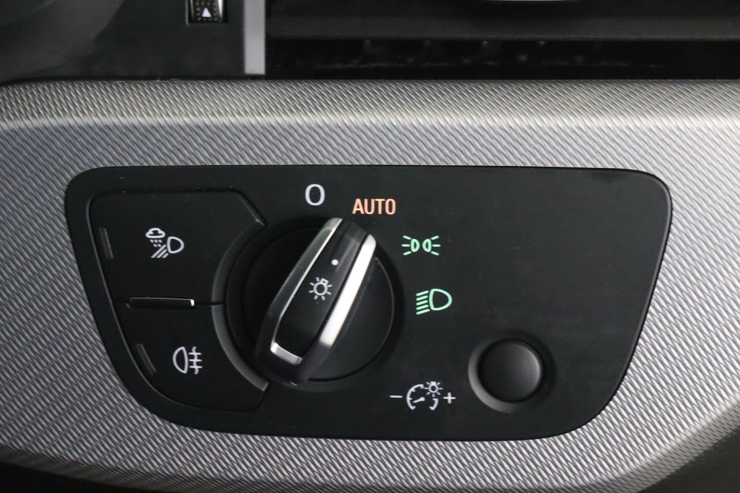 Used Audi A4 2021 for sale - 77440460: Photo 15