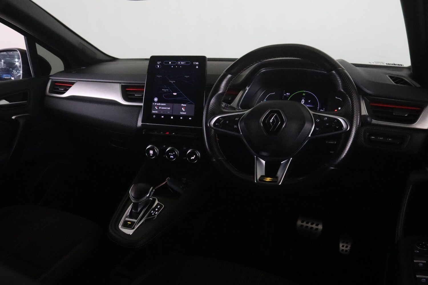 Used Renault Captur 2022 for sale - 76886730: Photo 15