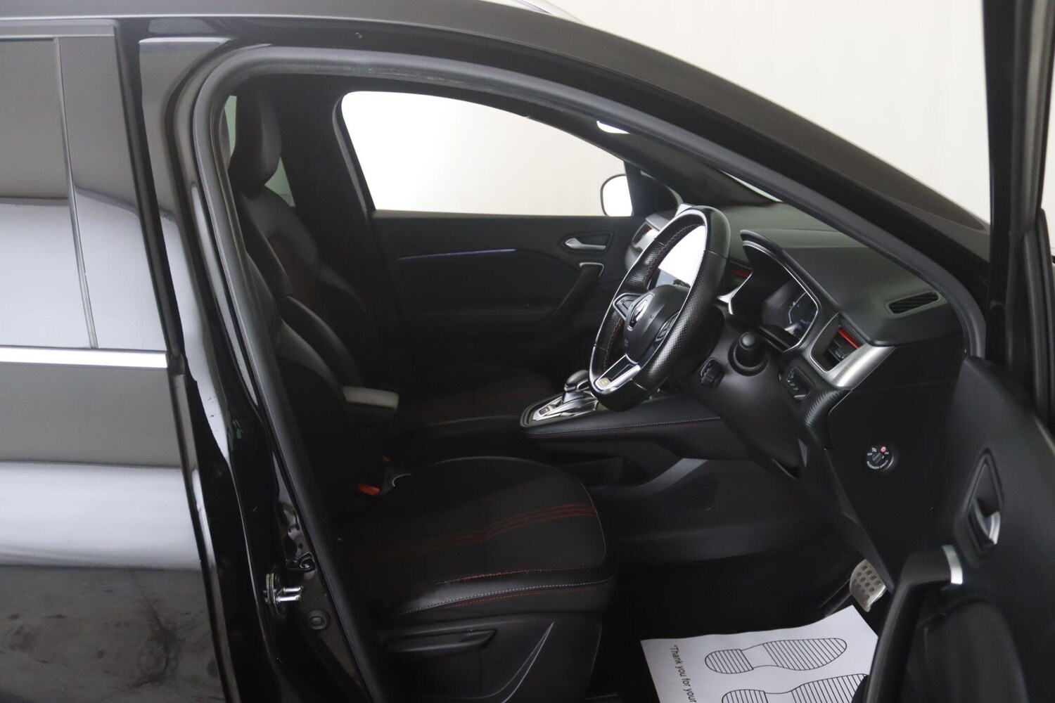 Used Renault Captur 2022 for sale - 76886730: Photo 17