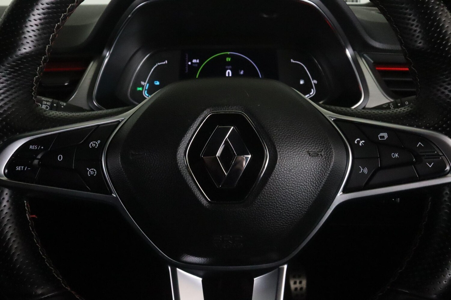 Used Renault Captur 2022 for sale - 76886730: Photo 21