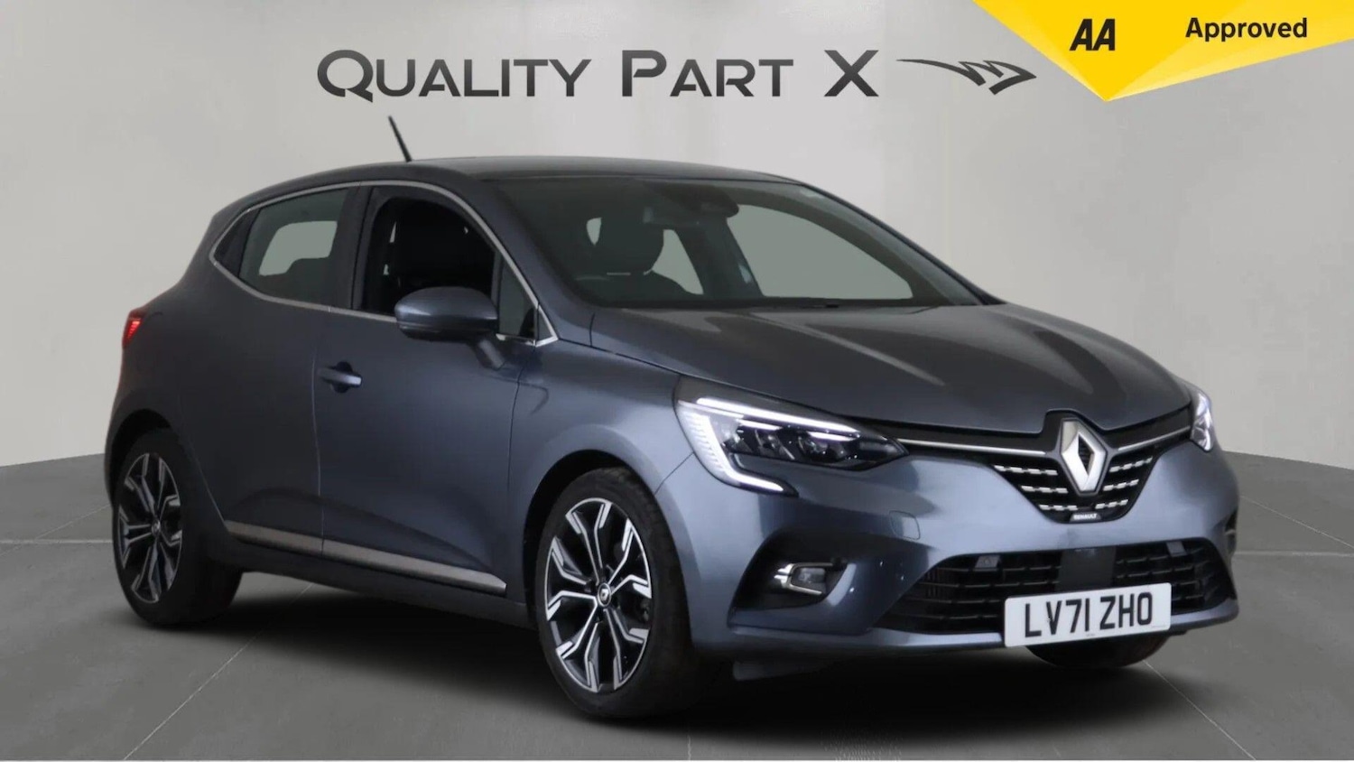 Used Renault Clio 2021 for sale - 76123106: Photo 1