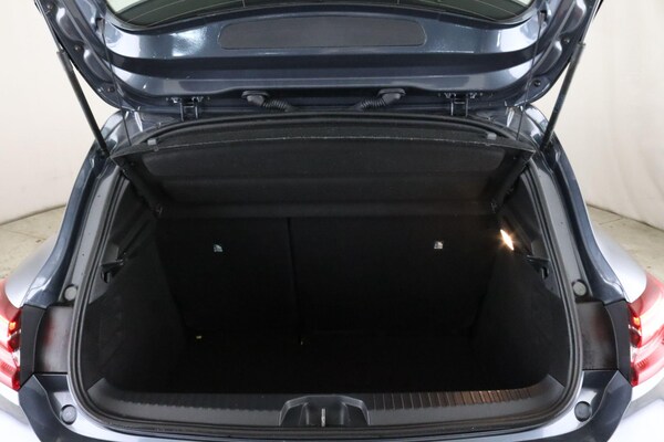Used Renault Clio 2021 for sale - 76123106: Photo 10