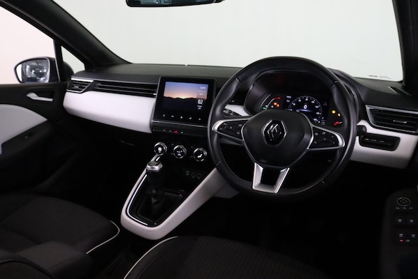 Used Renault Clio 2021 for sale - 76123106: Photo 12