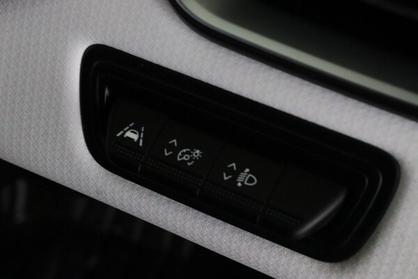 Used Renault Clio 2021 for sale - 76123106: Photo 15