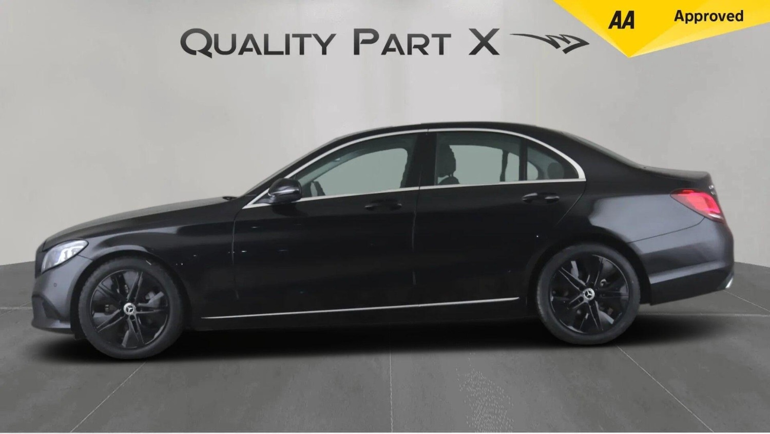 Used Mercedes-Benz C Class 2020 for sale - 77081926: Photo 2