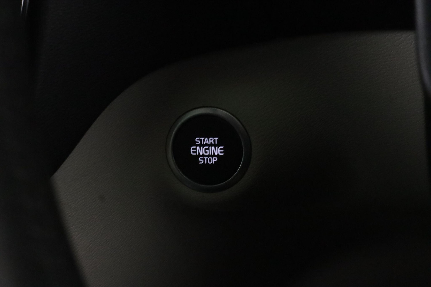 Used Volvo XC40 2020 for sale - 77190922: Photo 25