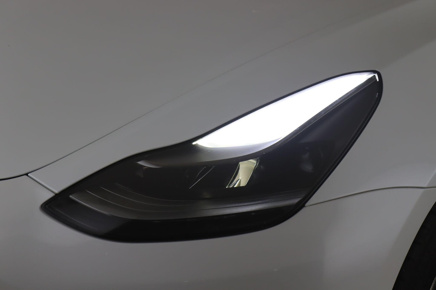 Used Tesla Model 3 2021 for sale - 76899541: Photo 10
