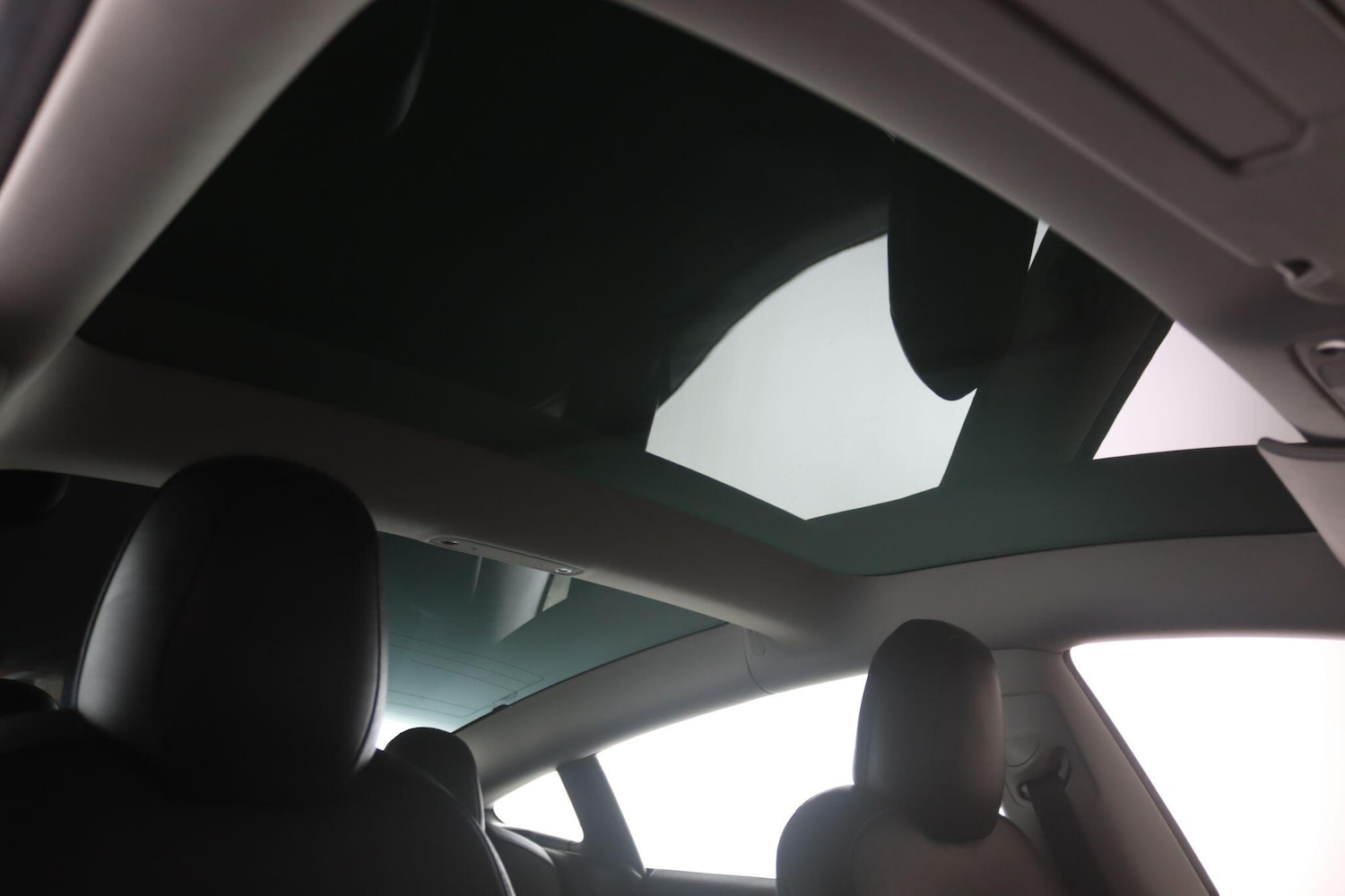 Used Tesla Model 3 2021 for sale - 76899541: Photo 21