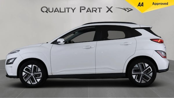 Used Hyundai KONA 2023 for sale - 73905998: Photo 4