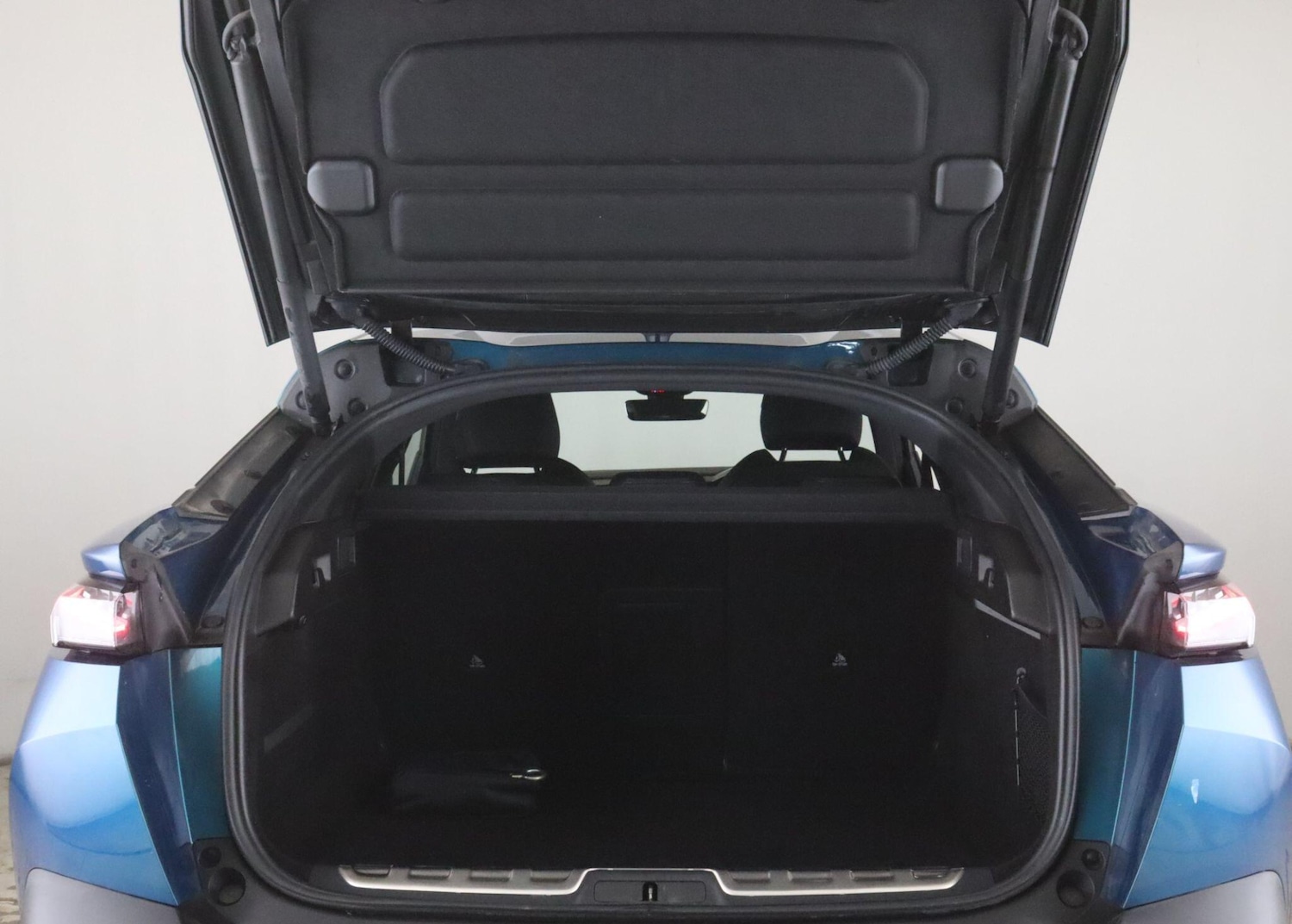 Used Peugeot 408 2024 for sale - 78115379: Photo 13