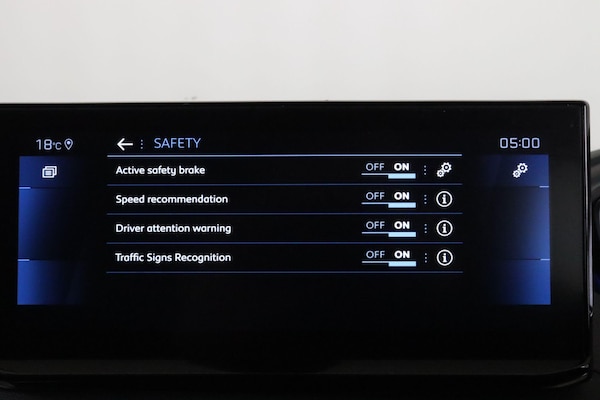 Used Peugeot 3008 2021 for sale - 76042193: Photo 30