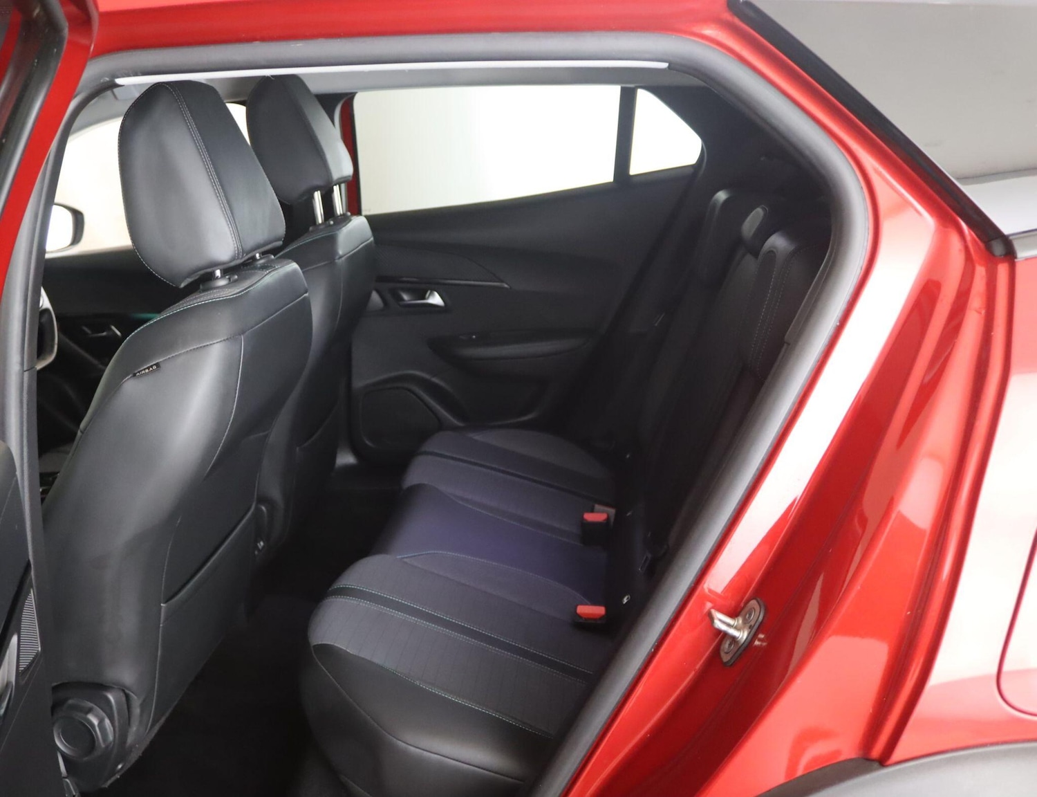 Used Peugeot 2008 2021 for sale - 76646144: Photo 13