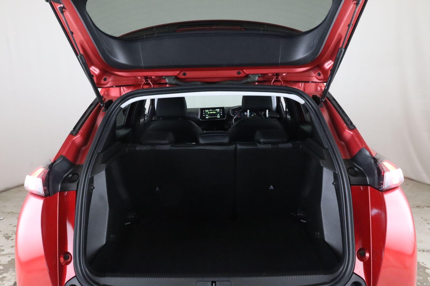 Used Peugeot 2008 2021 for sale - 76646144: Photo 14