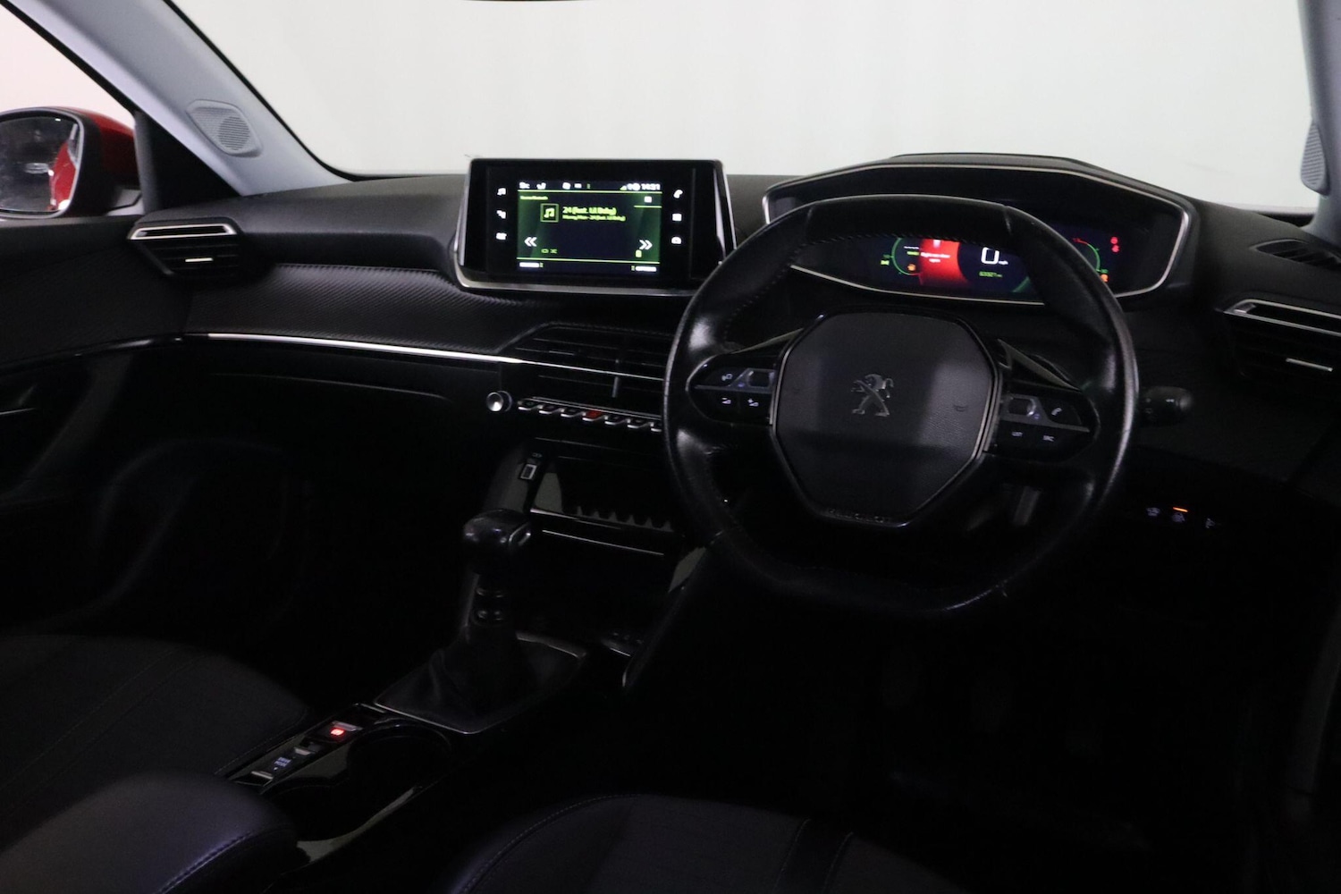 Used Peugeot 2008 2021 for sale - 76646144: Photo 16