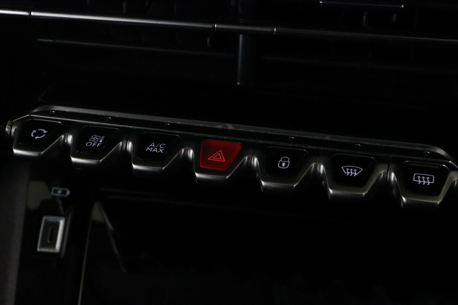 Used Peugeot 2008 2021 for sale - 76646144: Photo 22