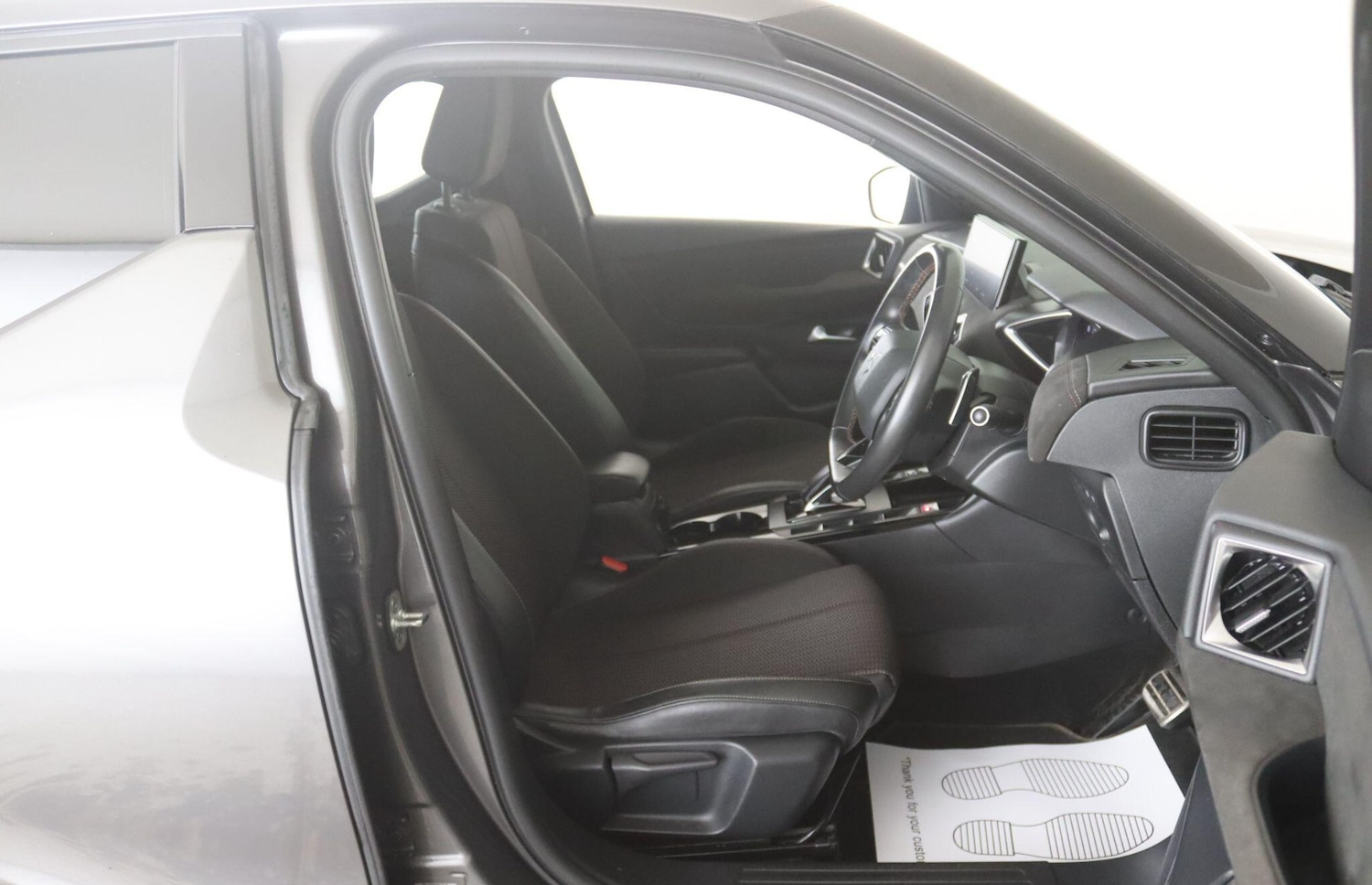 Used DS Automobiles DS 3 Crossback 2023 for sale - 78034277: Photo 14