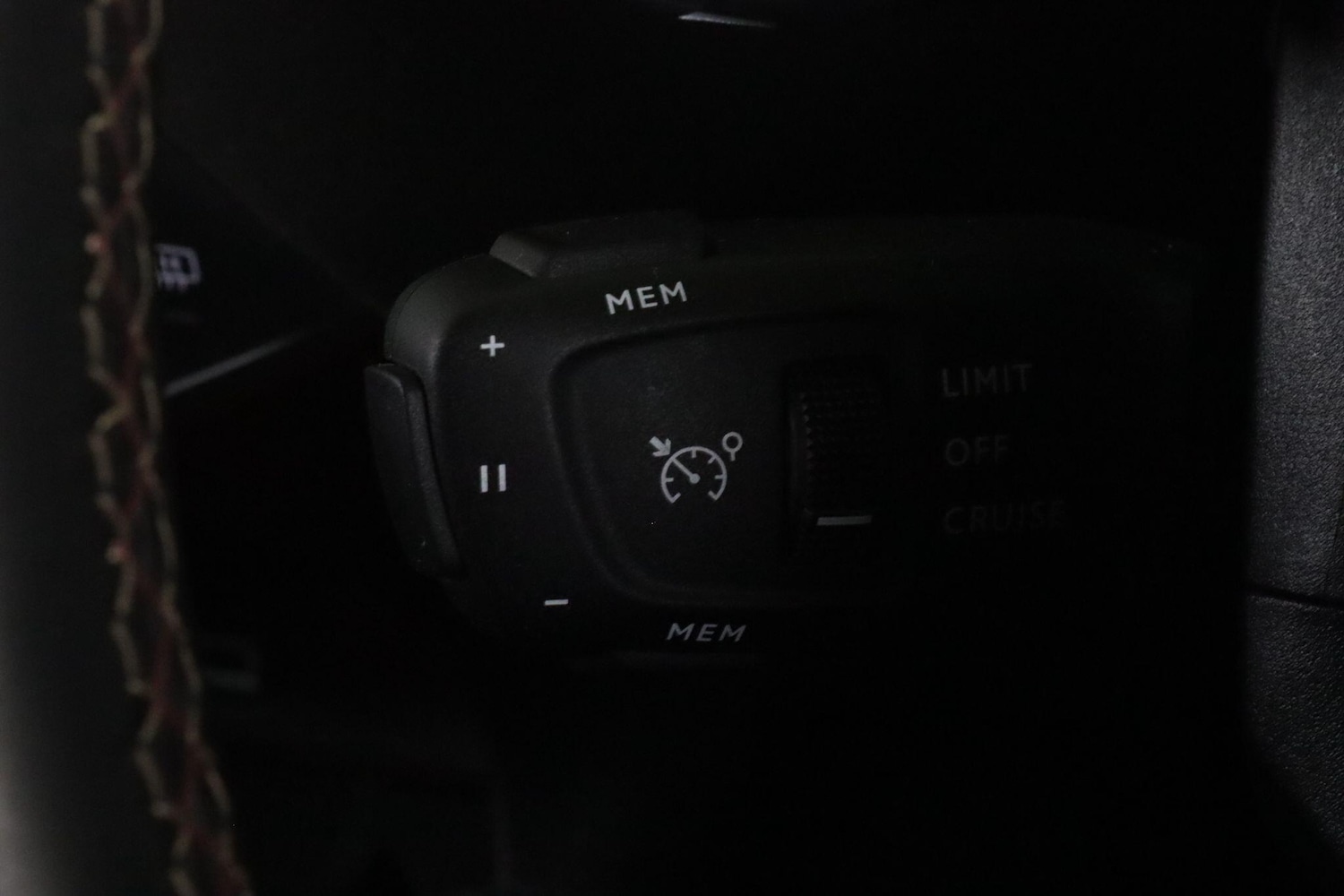 Used DS Automobiles DS 3 Crossback 2023 for sale - 78034277: Photo 17