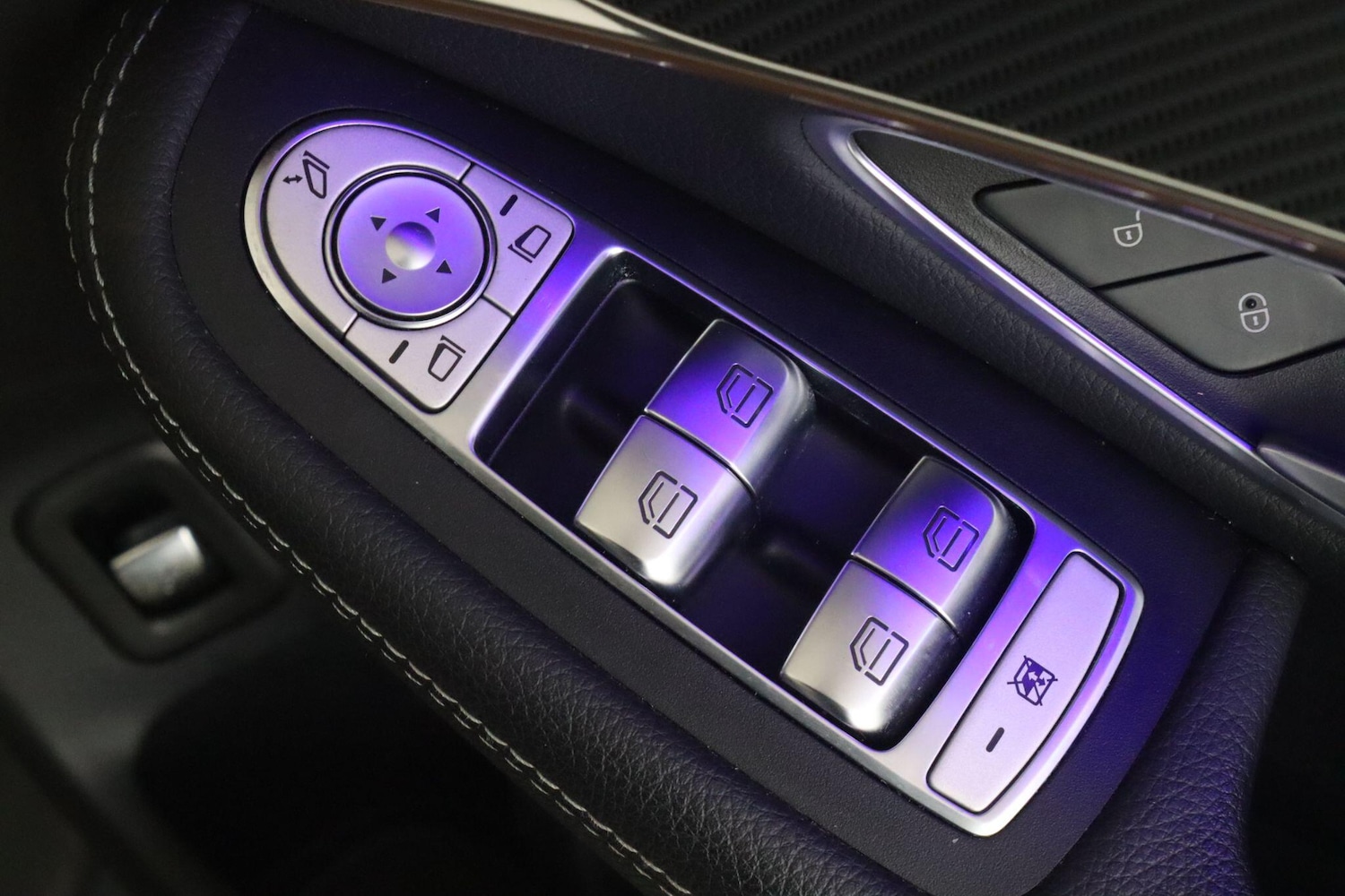 Used Mercedes-Benz EQC 2020 for sale - 76942347: Photo 21