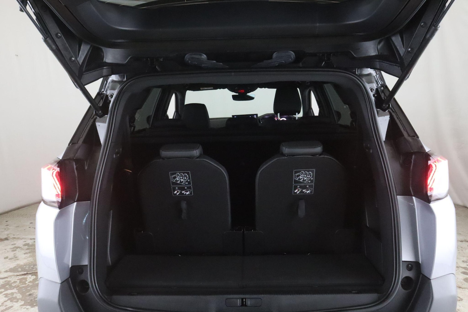 Used Peugeot 5008 2022 for sale - 76899560: Photo 13