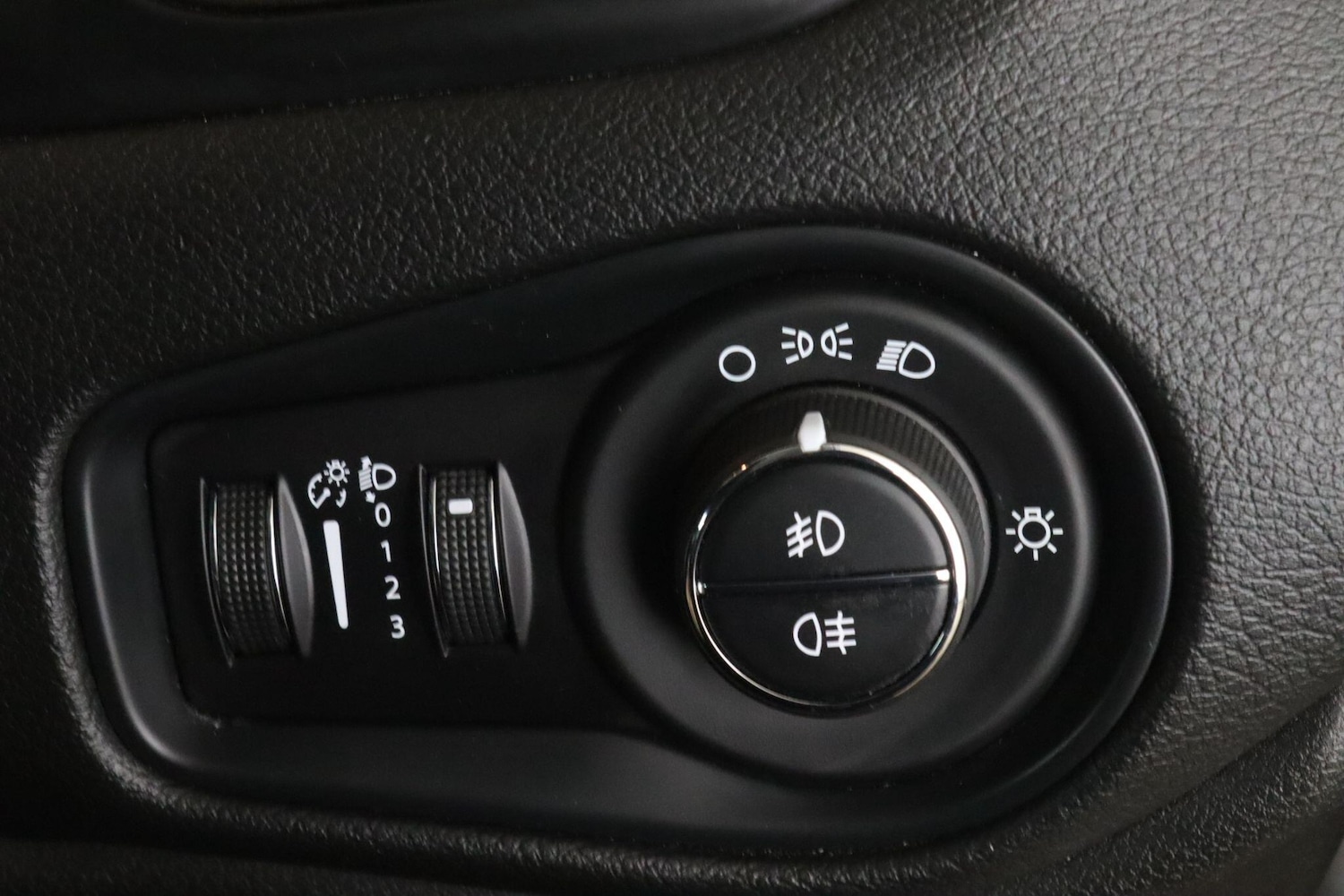 Used Jeep Renegade for sale - 77753259: Photo 17