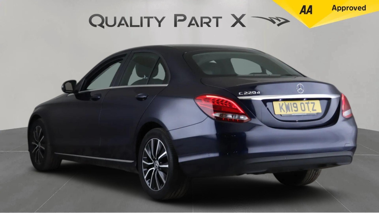 Used Mercedes-Benz C Class 2019 for sale - 76153187: Photo 5
