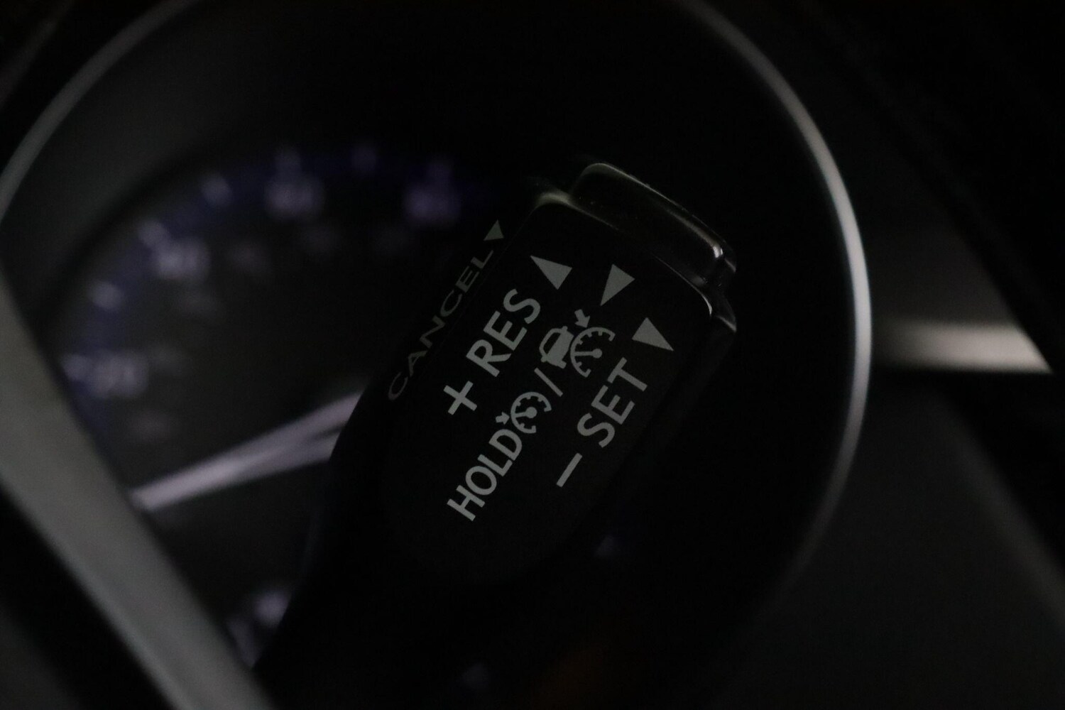 Used Toyota C-HR 2023 for sale - 76083848: Photo 17