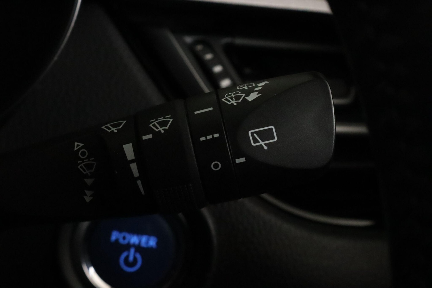 Used Toyota C-HR 2023 for sale - 76083848: Photo 18