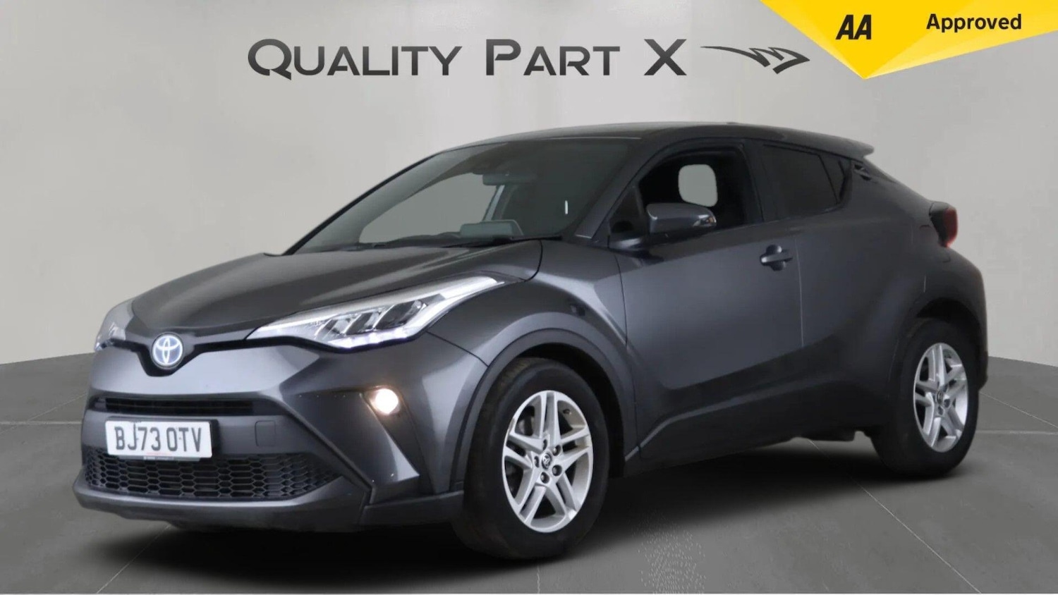 Used Toyota C-HR 2023 for sale - 76083848: Photo 2