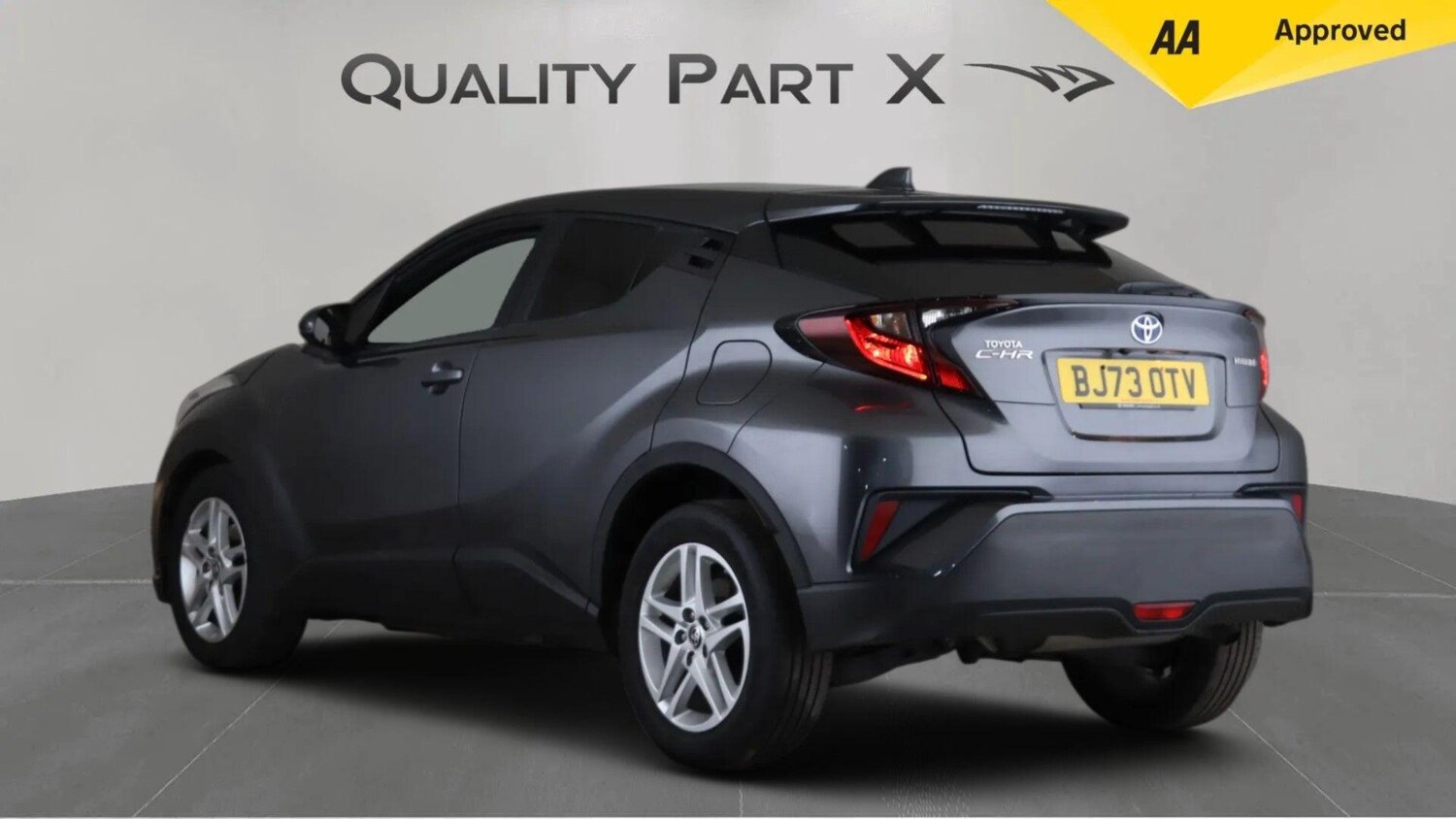 Used Toyota C-HR 2023 for sale - 76083848: Photo 4