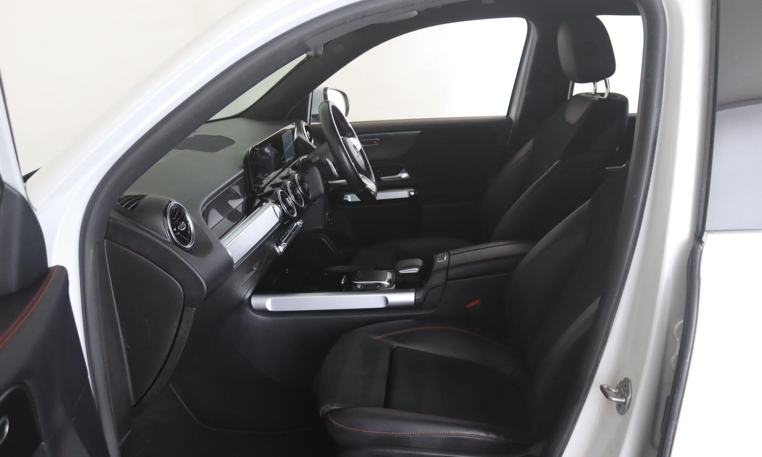 Used Mercedes-Benz GLB 2021 for sale - 77549814: Photo 11