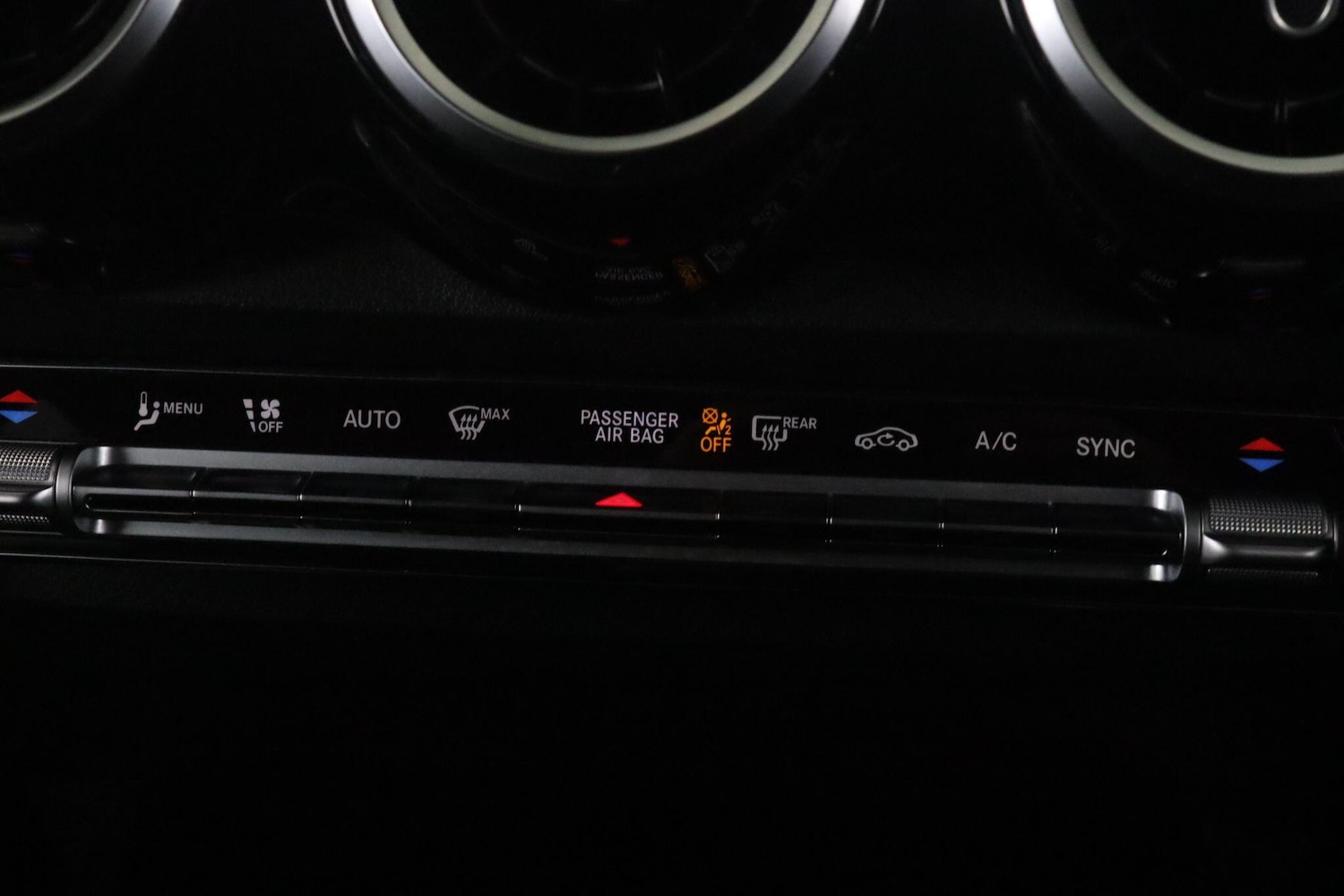 Used Mercedes-Benz GLB 2021 for sale - 77549814: Photo 25