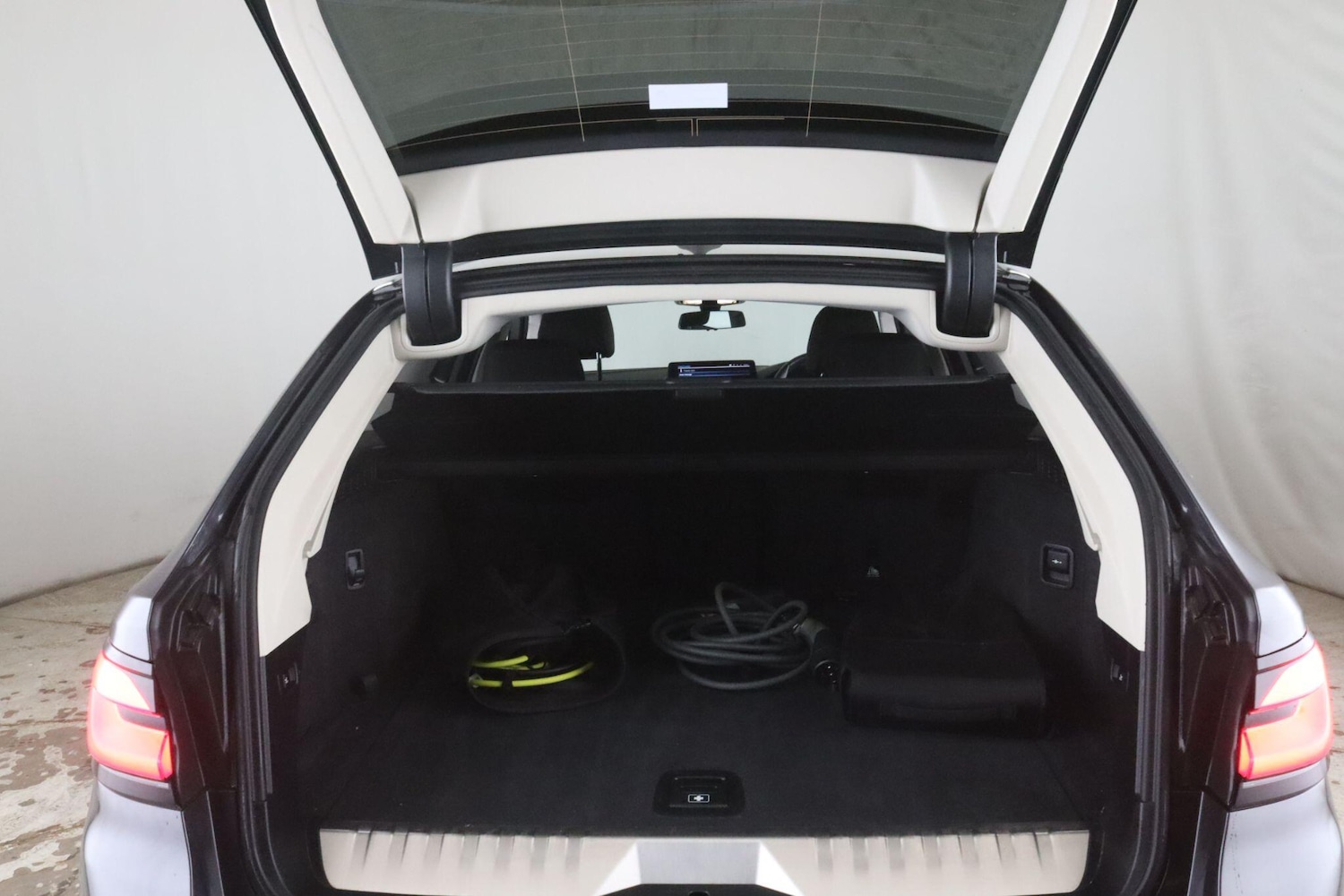 Used BMW 5 Series 2022 for sale - 77359068: Photo 12