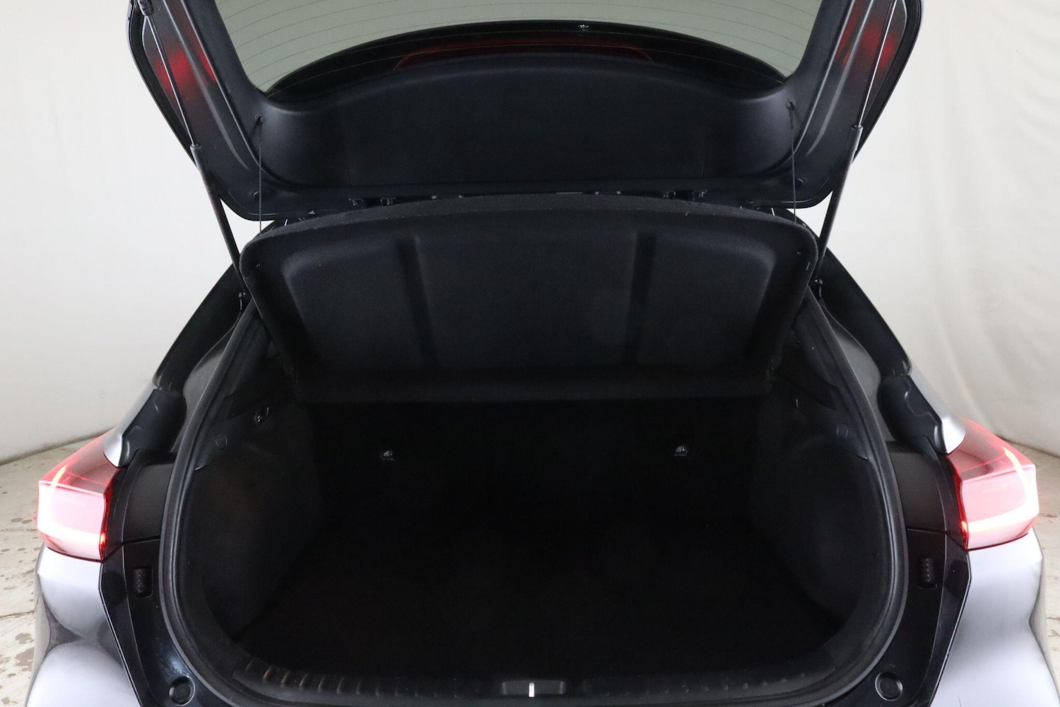 Used Kia XCeed 2020 for sale - 76657069: Photo 14