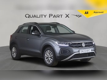 Used Volkswagen T-Roc 2023 for sale - 78999916: Photo