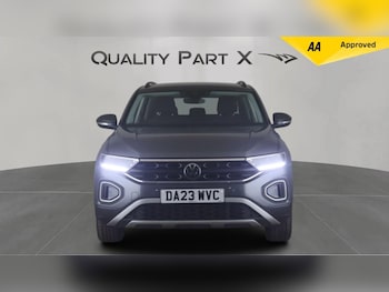 Used Volkswagen T-Roc 2023 for sale - 78999916: Photo