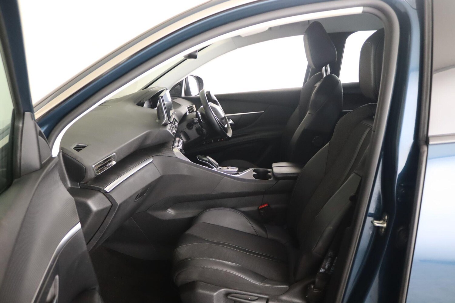 Used Peugeot 3008 2022 for sale - 76270970: Photo 11