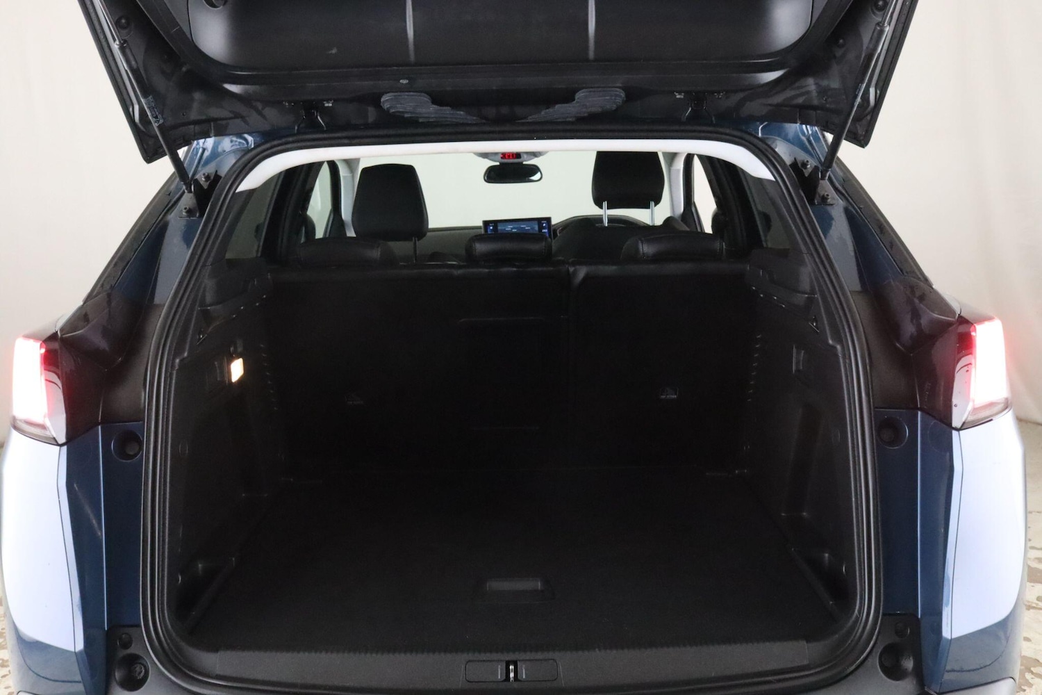 Used Peugeot 3008 2022 for sale - 76270970: Photo 12