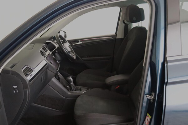 Used Volkswagen Tiguan 2021 for sale - 75174035: Photo 9