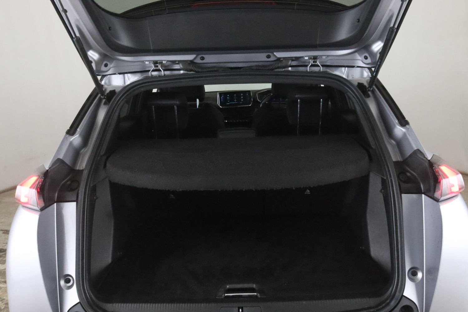 Used Peugeot 2008 2021 for sale - 77586774: Photo 11