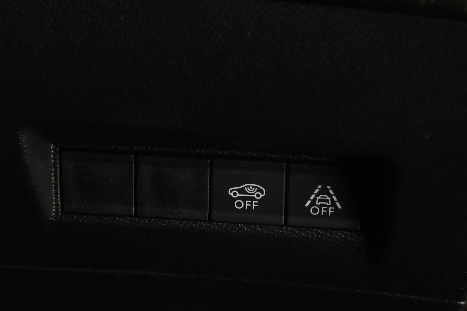 Used Peugeot 2008 2021 for sale - 77586774: Photo 16