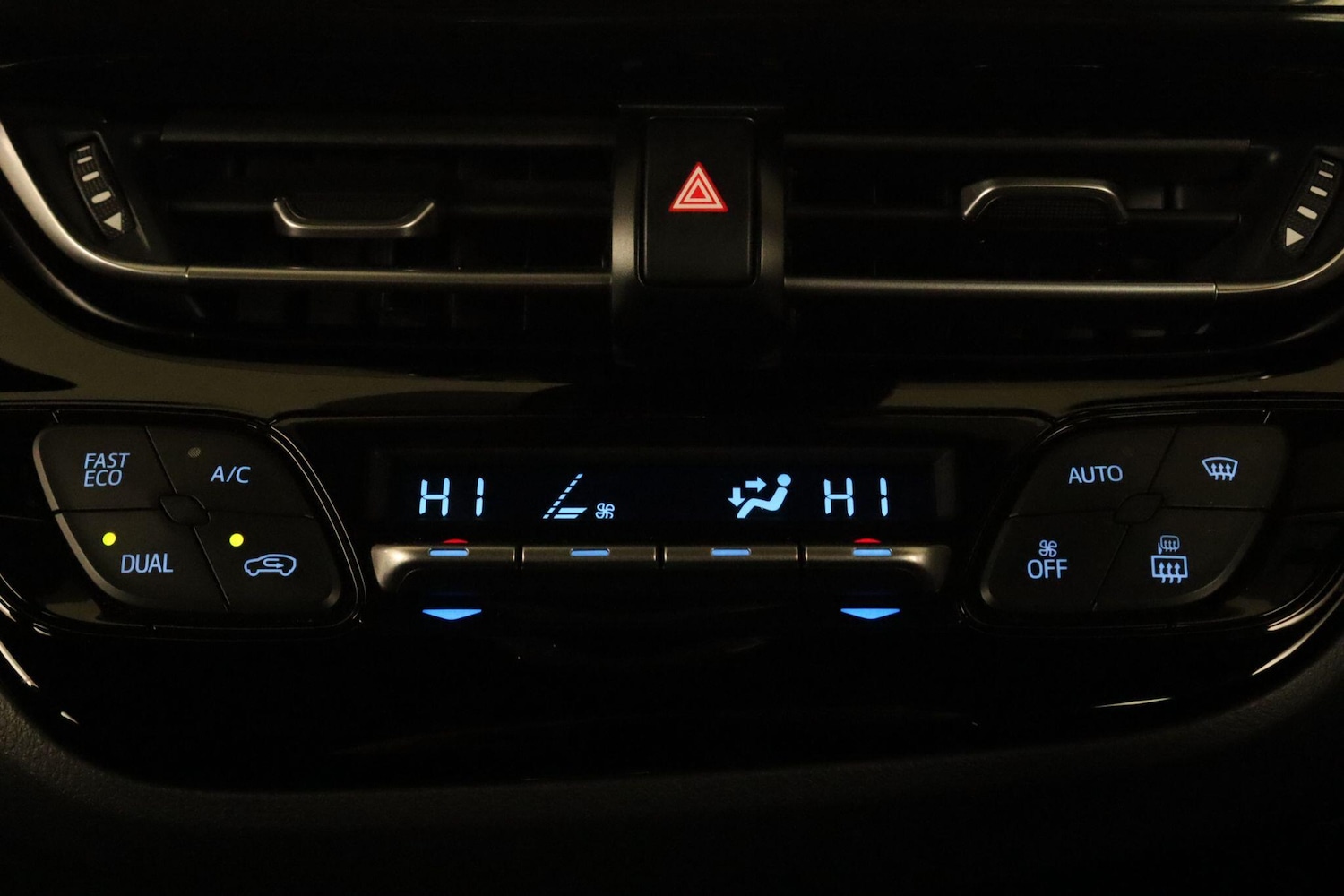 Used Toyota C-HR 2021 for sale - 76159218: Photo 21