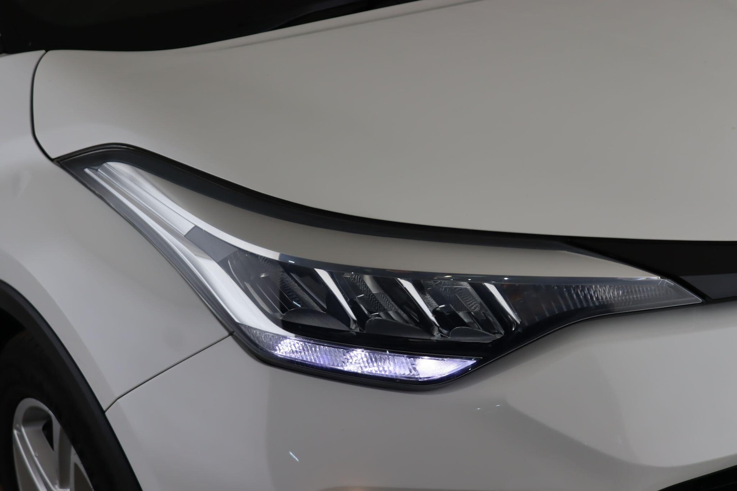 Used Toyota C-HR 2021 for sale - 76159218: Photo 9