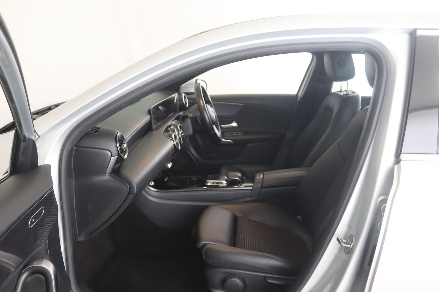 Used Mercedes-Benz A-Class 2019 for sale - 76607696: Photo 12