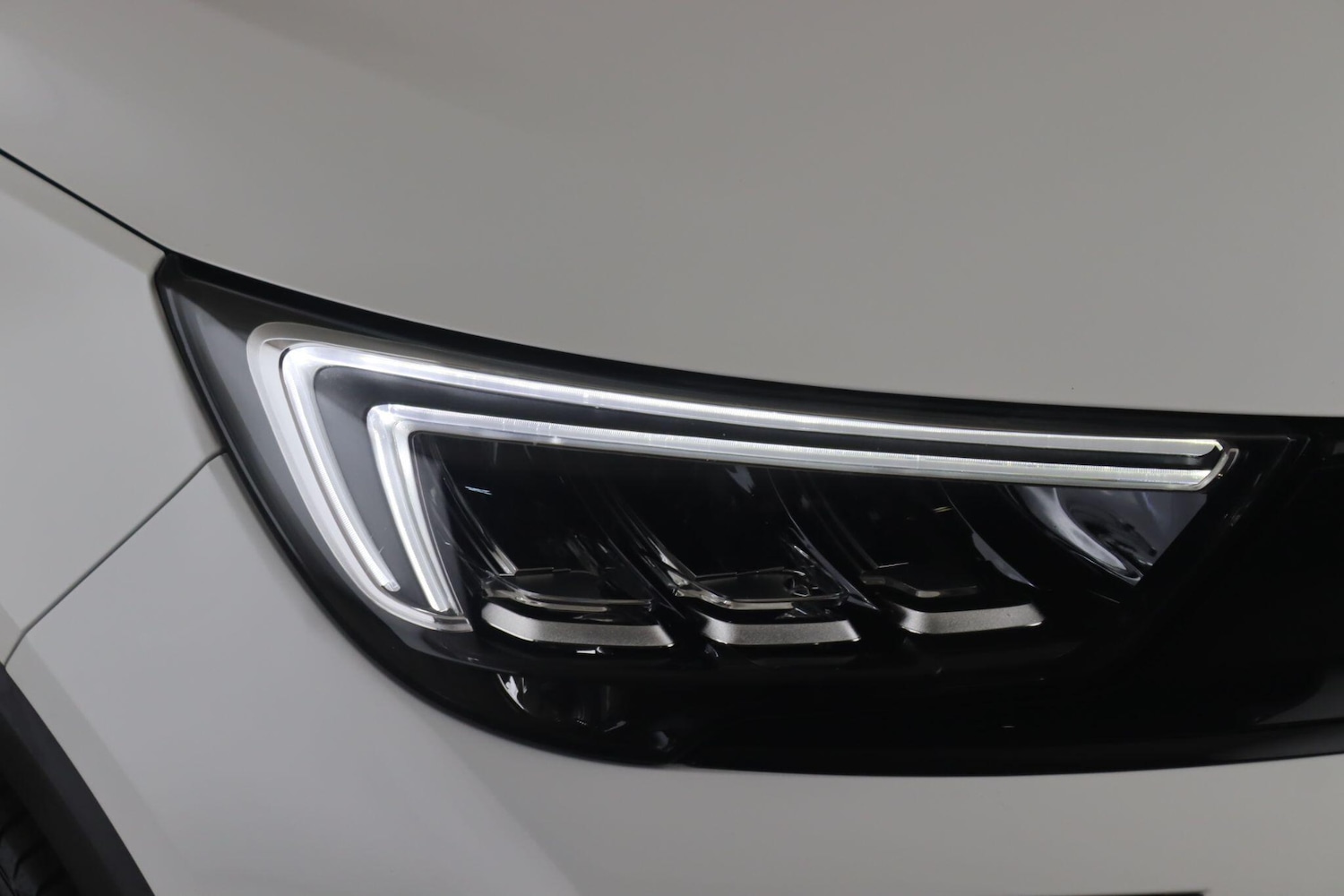 Used Vauxhall Crossland 2023 for sale - 76573302: Photo 11