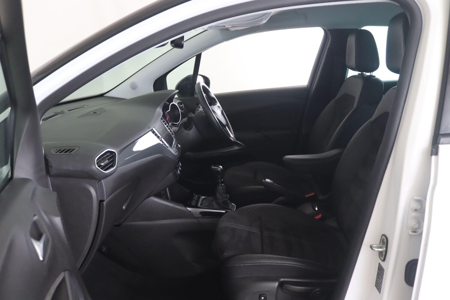 Used Vauxhall Crossland 2023 for sale - 76573302: Photo 12