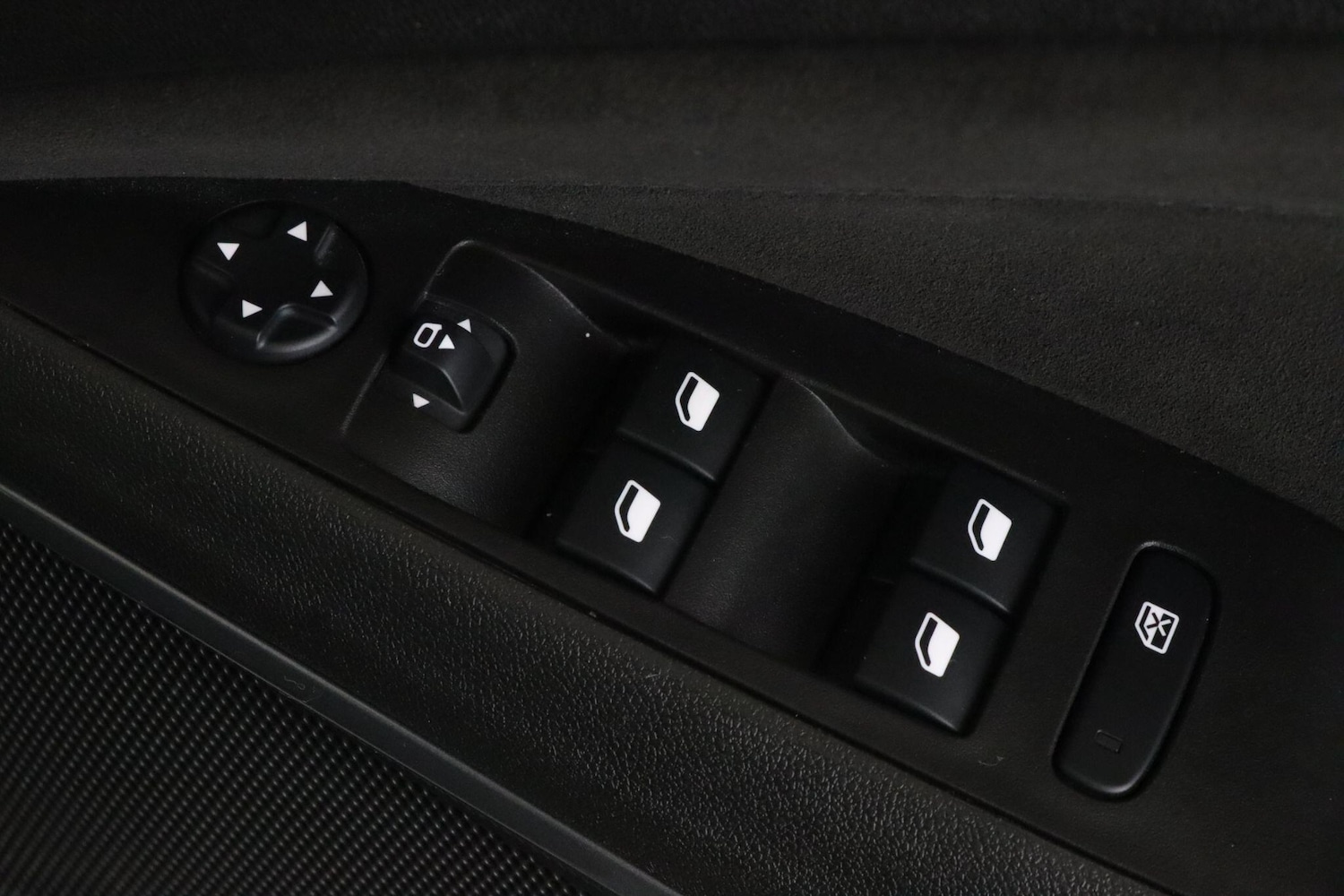 Used Vauxhall Crossland 2023 for sale - 76573302: Photo 18